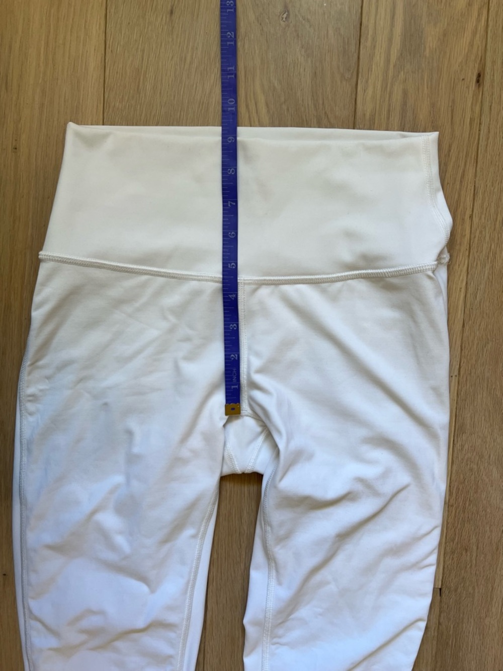 White Lululemon High-Rise Leggings Size 6 Small - Picture 9 of 12